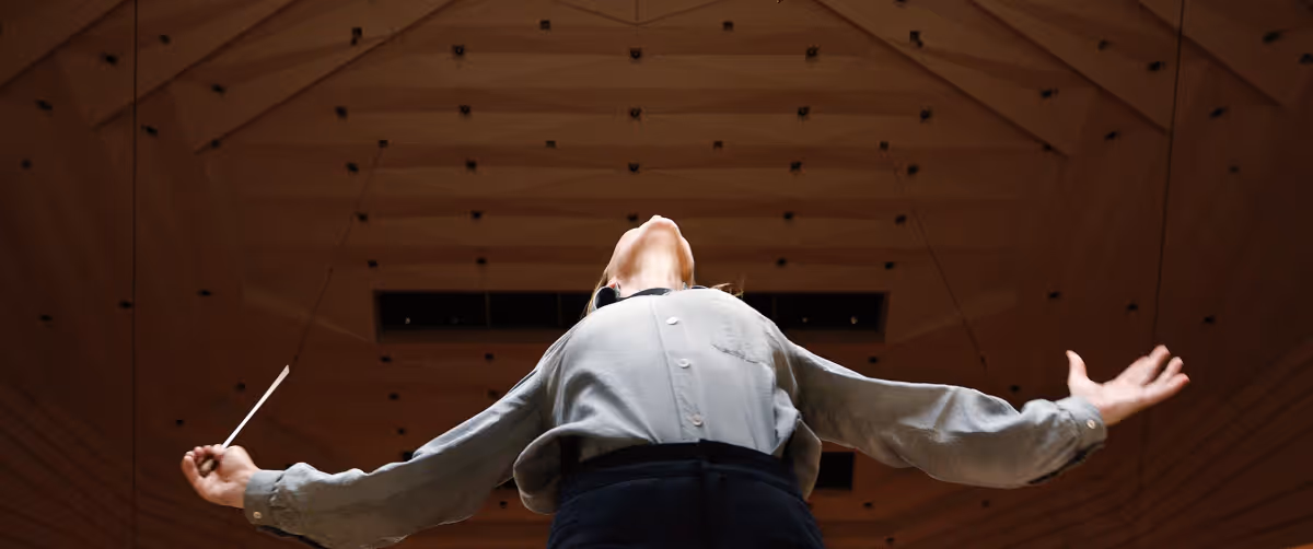 In Review: 'TÁR,' 'Decision to Leave'